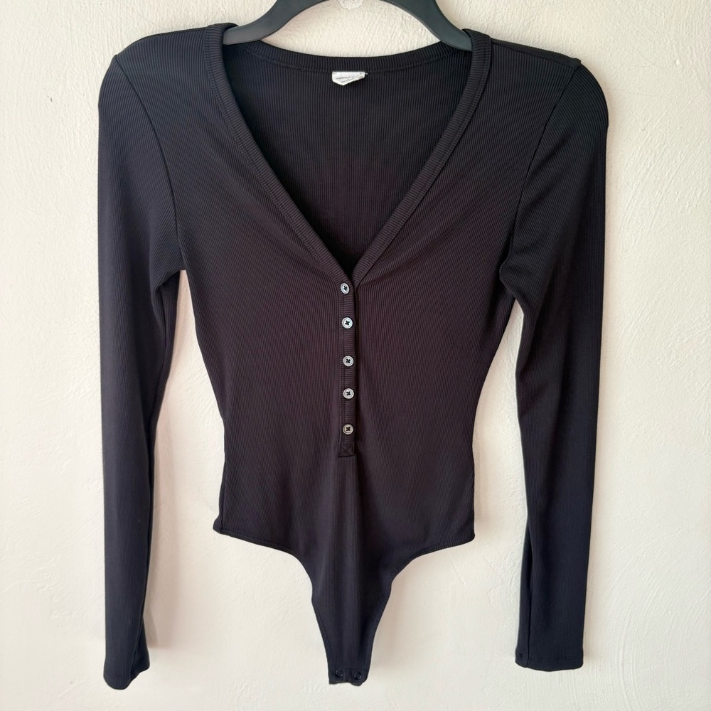 Aritzia Wilfred Free Black Thin Ribbed Long Sleeve Bodysuit